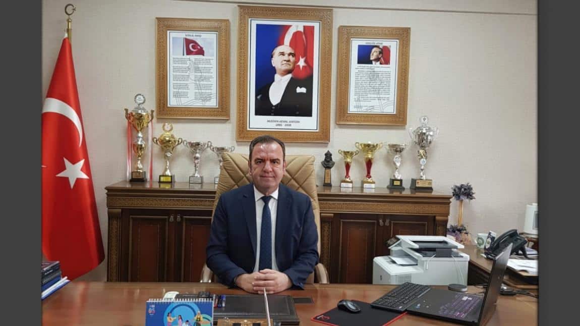 Erkan TOKDİL - Okul Müdürü / School Principal